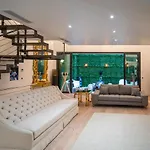 Appartement Venue C , Luxury 6 Bedroom Cannes