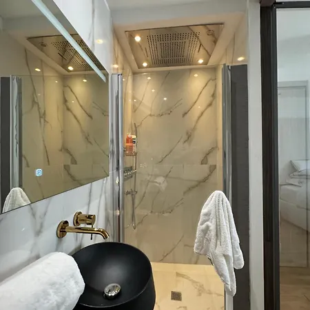 Daire Venue C - Luxurious & Spacious - Mansion - Elevator - Patio *