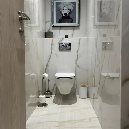 Venue C - Luxurious & Spacious - Mansion - Elevator - Patio