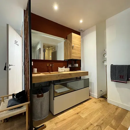 شقة Venue C - Luxurious & Spacious - Mansion - Elevator - Patio كان